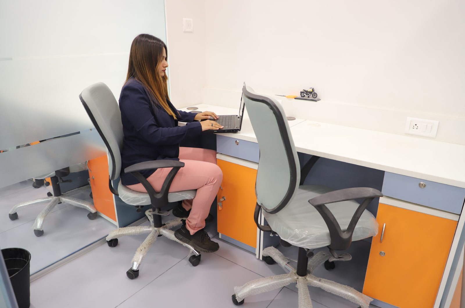 Affordable coworking space in Borivali